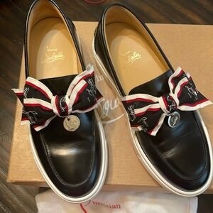 Christian Louboutin ferry flat calf abrasivato size 39 only worn 2 times